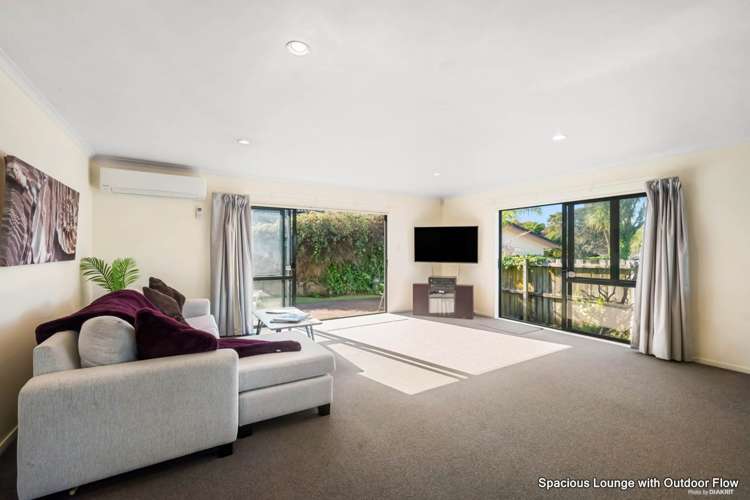 54 Ian Sage Avenue Long Bay_1