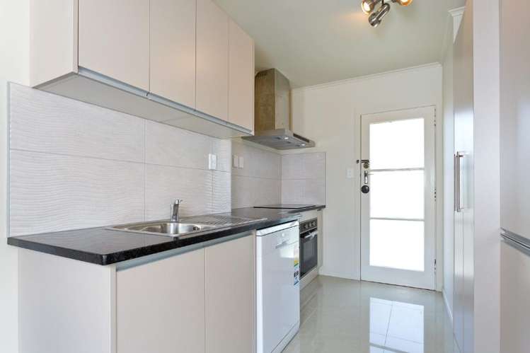 2/64 Rawhiti Road One Tree Hill_6