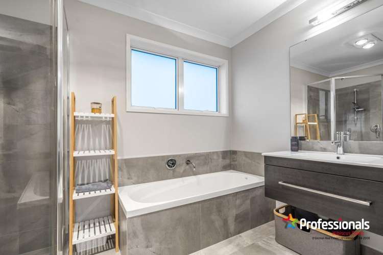 22 Wisteria Lane Silverdale_17