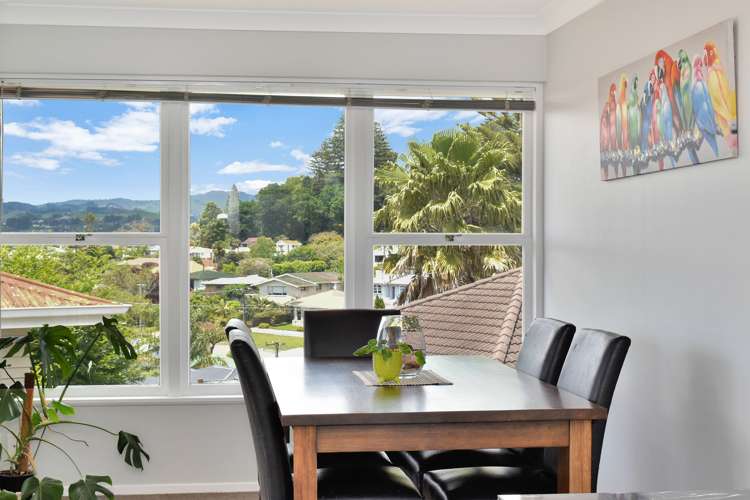 8 Wembury Grove Parkvale_9