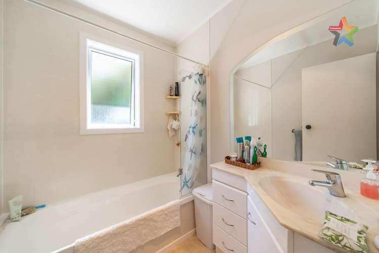 5 Ruth Grove Karori_11