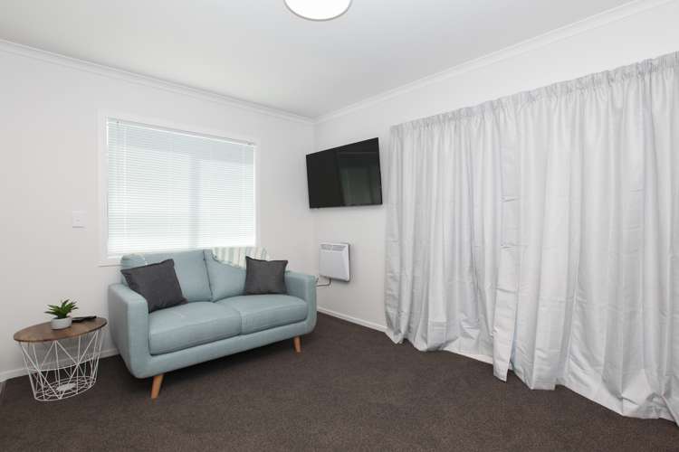 2/13 Crescent Court Melville_4