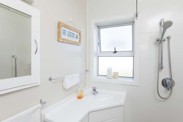 2 Lytton Road Riverdale_12