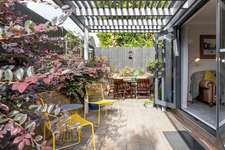 64 Stableford Drive Pyes Pa_18