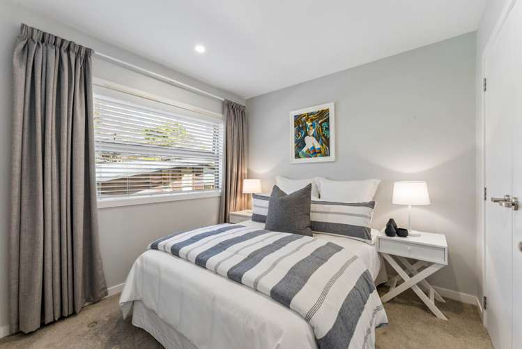 455A Beach Road Murrays Bay_11