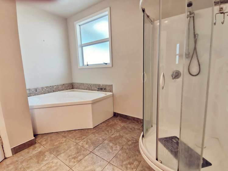 86 Bealey Street Hokitika_11
