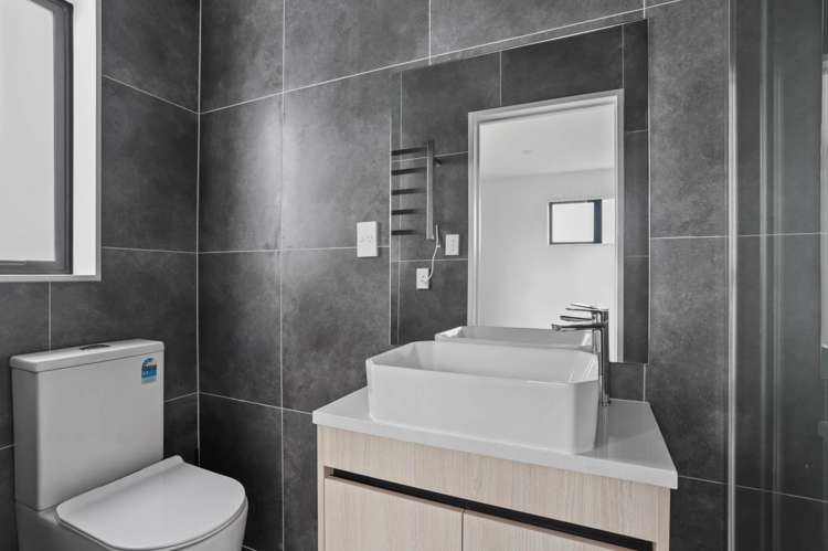 49A Golf Road New Lynn_14