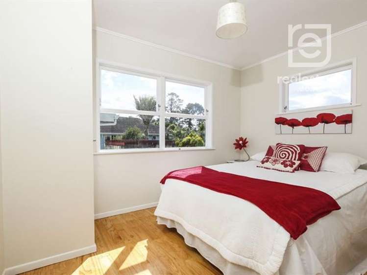 90 Divich Avenue Te Atatu South_5