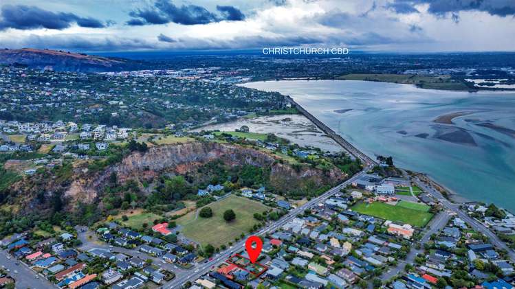 53 Main Road Redcliffs_5