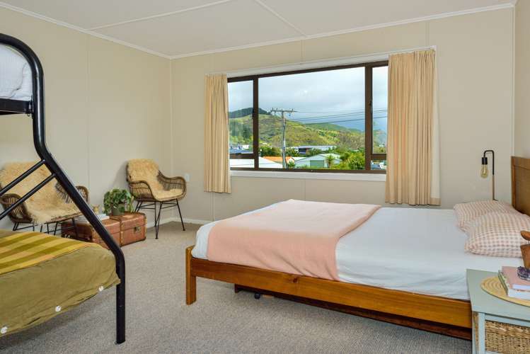 3 Ratau Street Māhia_6