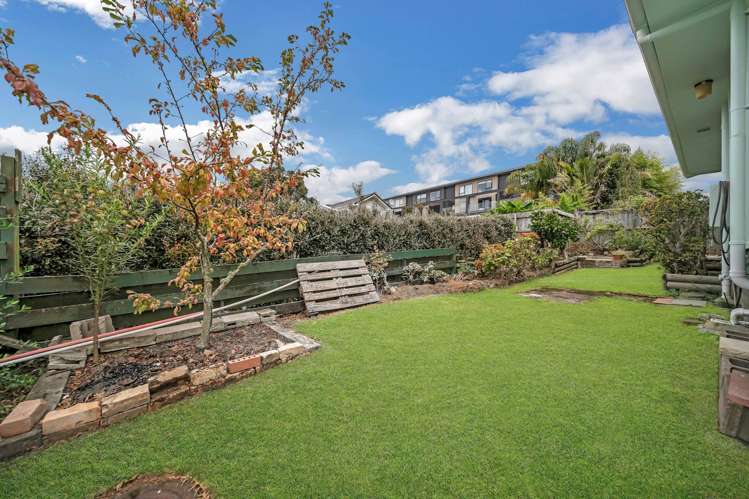 13A Lancaster Road Beach Haven_11