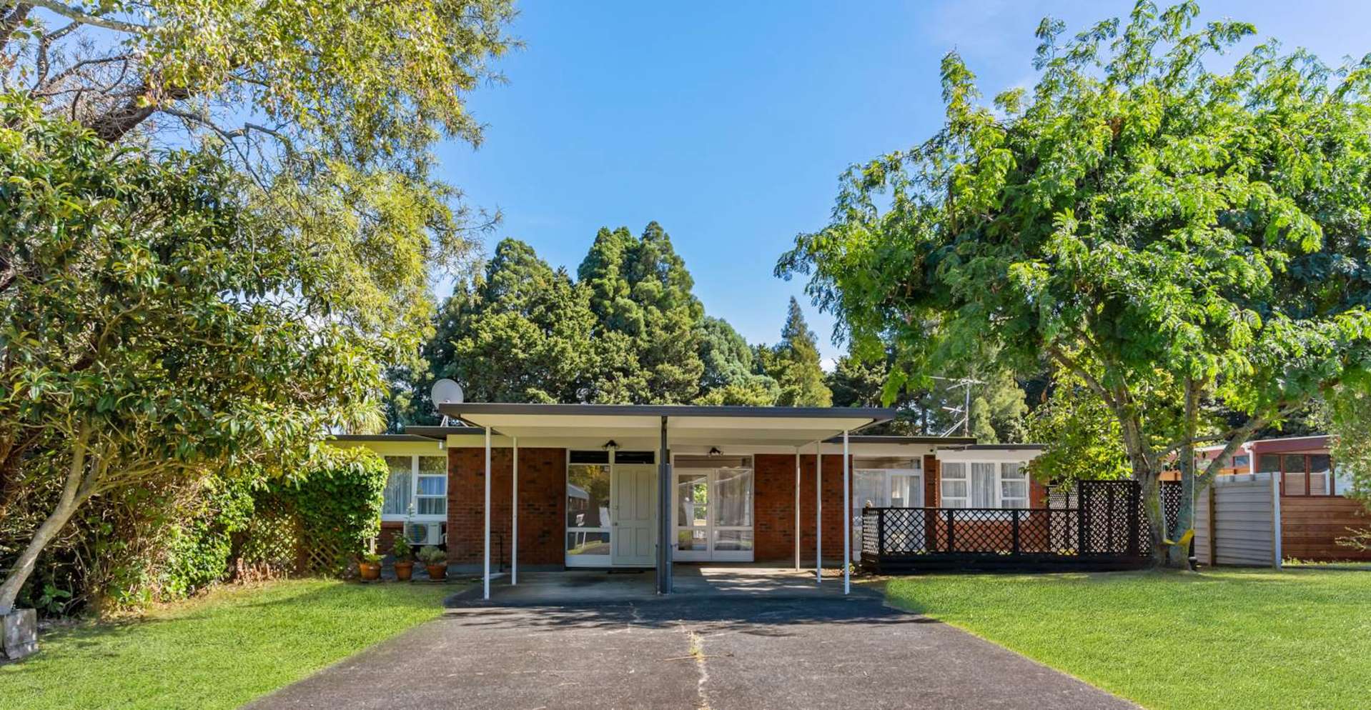 14a & 14b Walpole Avenue Hillpark Manukau City Houses for Sale