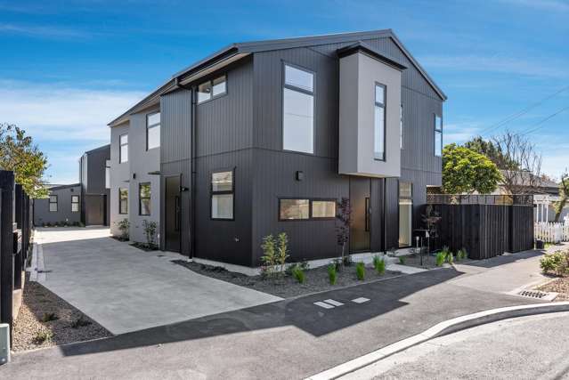 Brand New & Supremely Located