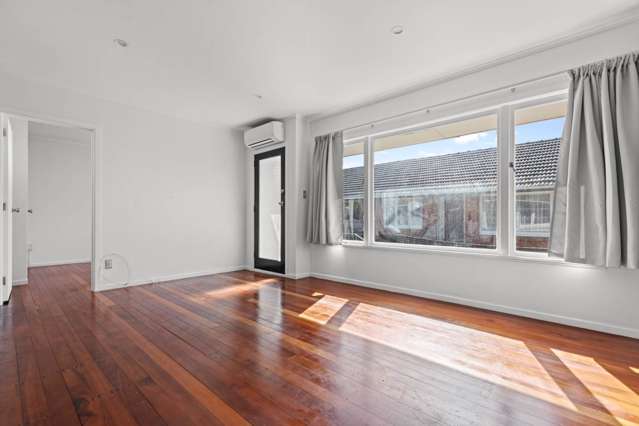3/15A Anzac Street Takapuna_3