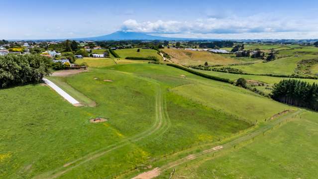 0n Douglas Street Sections Hawera_4