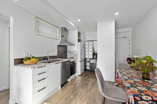 2B/16 Constable Street Newtown_4