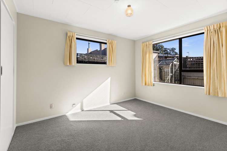 2/307 Charles Street St Leonards_6