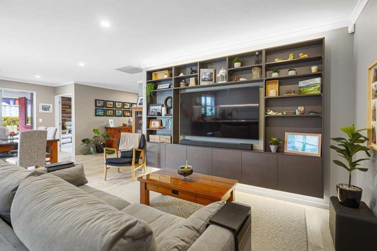 41 Pegasus Main Street_5