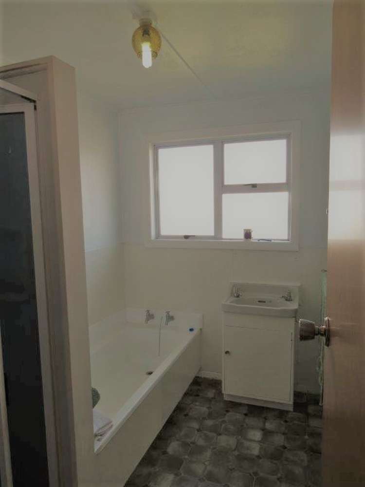 4 George Street Pahiatua_9