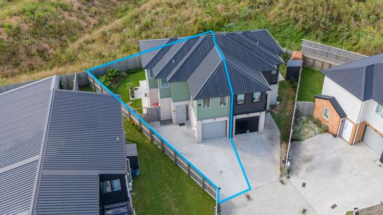 2/10 Mila Paige Close Glenview_11