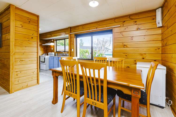 2/4 Bunnythorpe Road Papakura_5