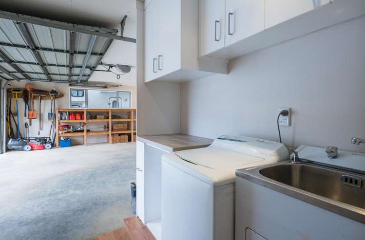 4 Romney Close Richmond_19