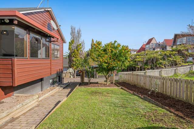 1/117 Sunset Road Totara Vale_2
