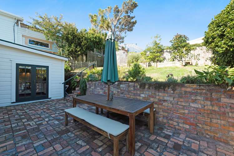 51 Fairview Crescent Kelburn_15