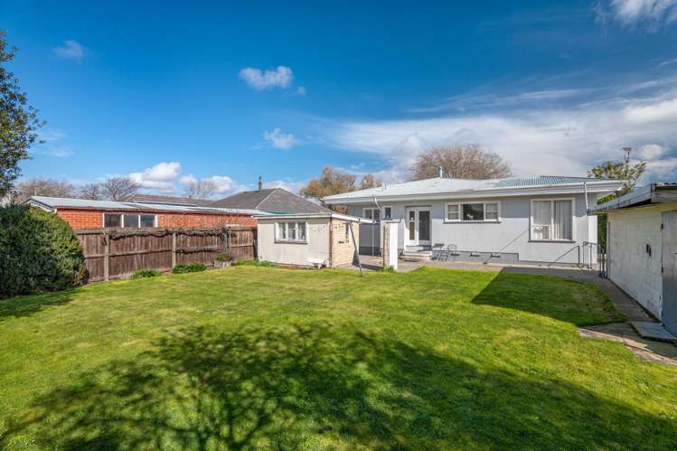 132 Quinns Road_2