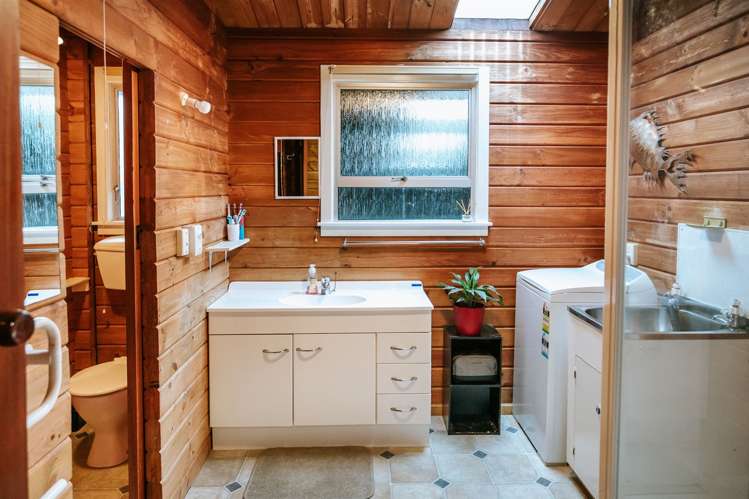 134 Lagoon Avenue Albert Town_7