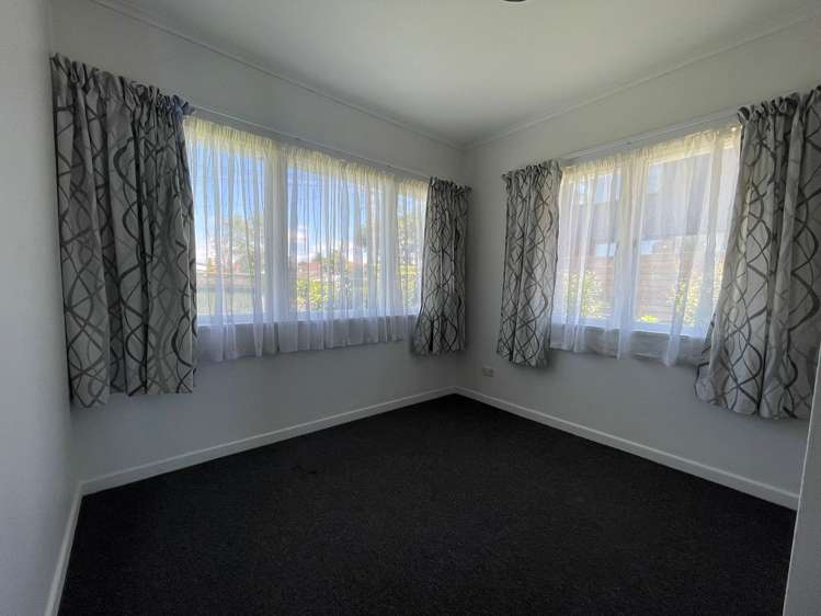 4 Tirimoana Road Te Atatu South_6