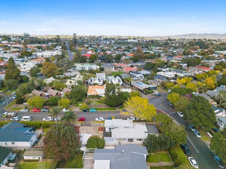 1 Mark Road Mt Albert_33