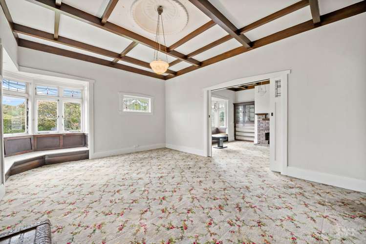 7 Warborough Avenue Epsom_10