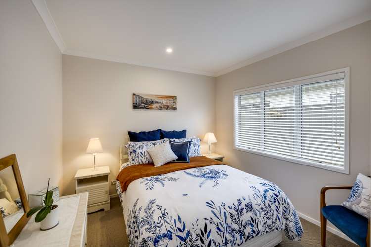 6 Drake Crescent Awatoto_13