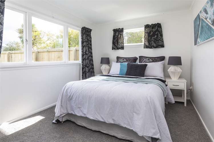 42 Featherstone Avenue Kairaki_10