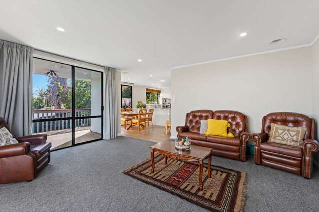 28 Sunningdale Street Wattle Downs_2