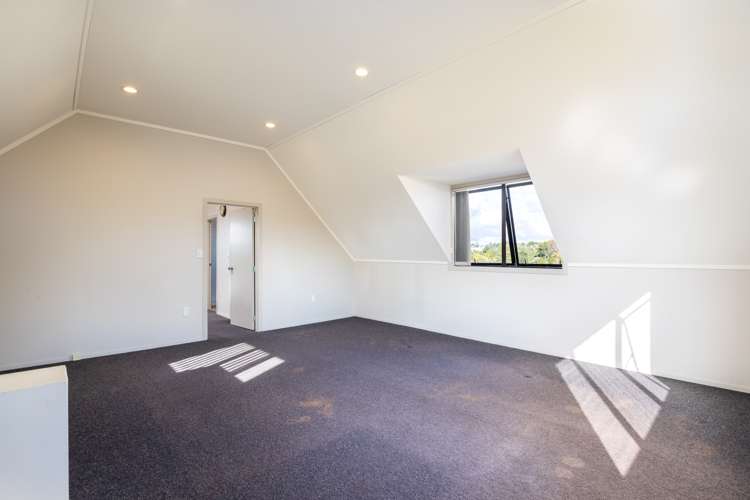 38 Trelawney Crescent Westown_25