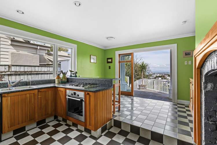 8 Lighthouse Road Bluff Hill_11
