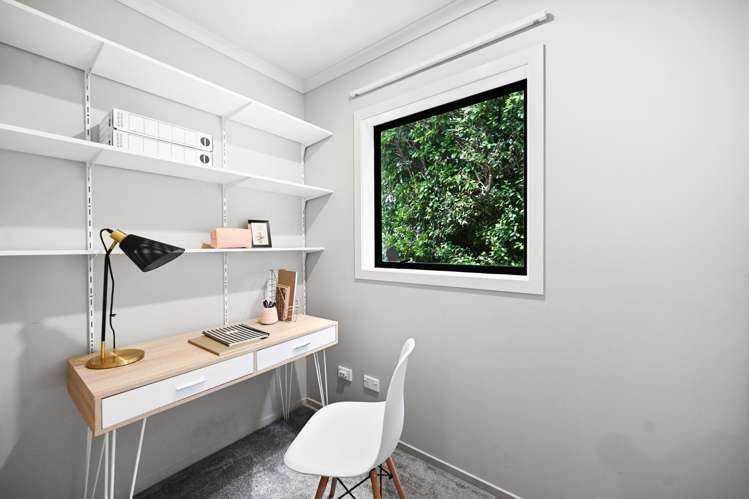 10 Farleigh Close Huntington_22