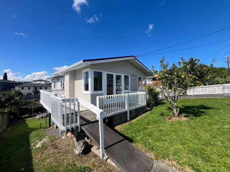 70 Boundary Road Blockhouse Bay_13