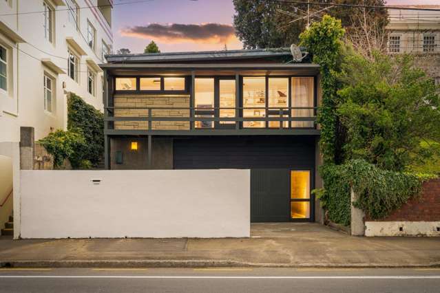 MID-CENTURY MASTERPIECE IN ARO VALLEY