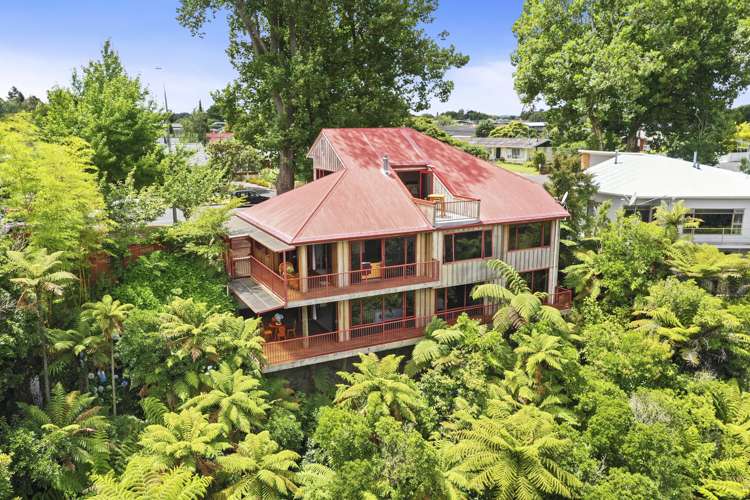 987 River Road Queenwood_1