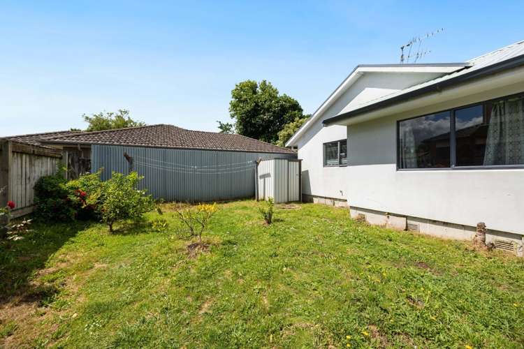 2/49 Clevedon Road Papakura_16
