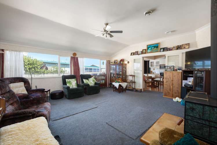 29 Roretana Drive Athenree_6