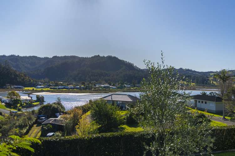 11 Patton Place Tairua_25