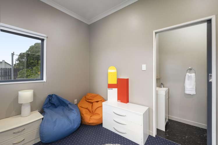 2 Vivian Street Solway_17