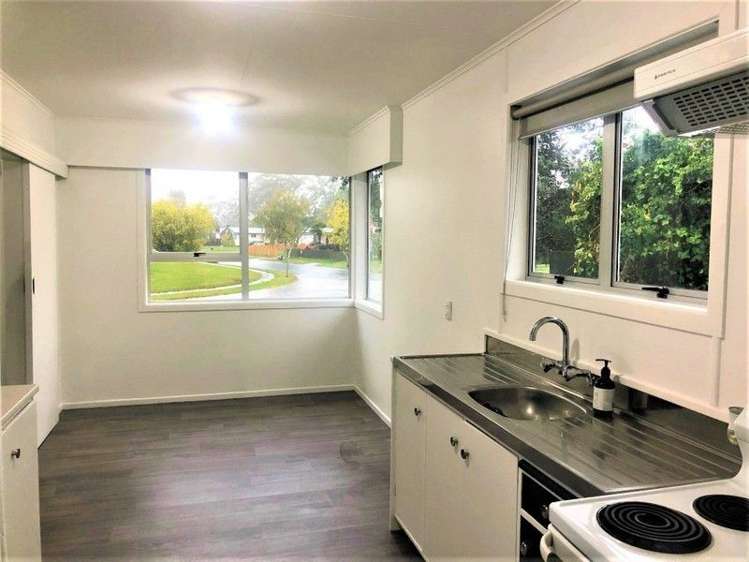 55 James Henry Crescent Huntly_1