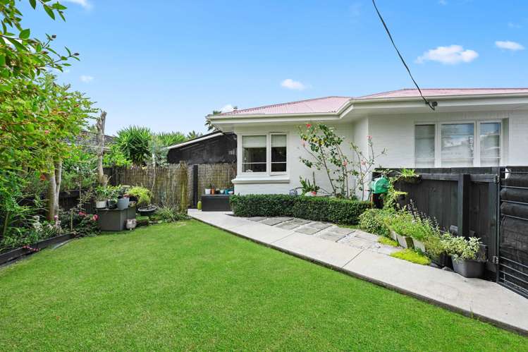 278 Te Rapa Road Beerescourt_16