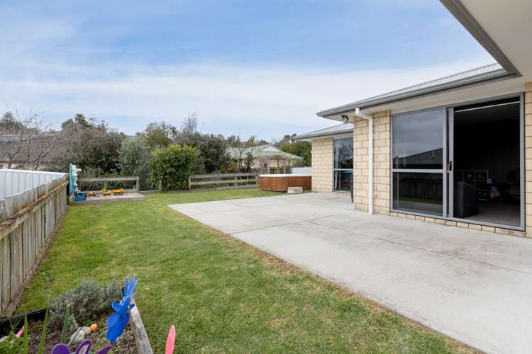 42 Fairfax Crescent Pyes Pa_23