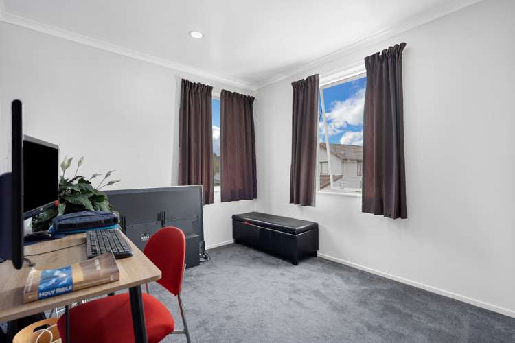 52 Bruce Pulman Drive Takanini_12